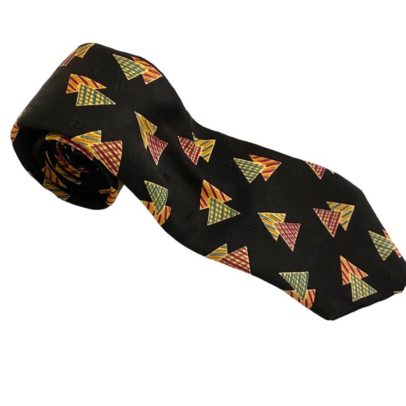 Chaps Ralph Lauren 100% Silk Black Tie with triangle print - Made in the USA - Picture 1 of 6